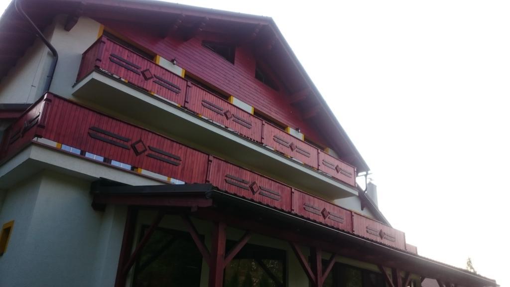 Alpsky Dom Vitanova Hotel Exterior photo