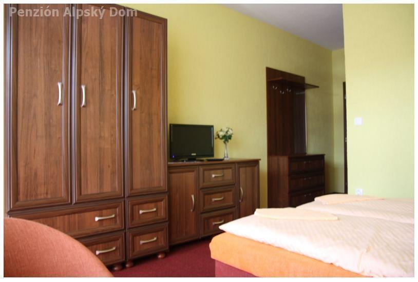 Alpsky Dom Vitanova Hotel Room photo
